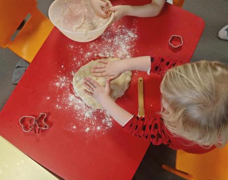 PetitE enfance : partage et professionnalisme